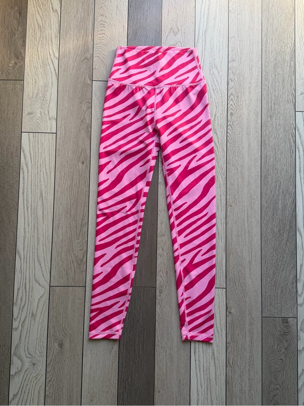 Wilo the label women’s XS Pink Zebra Print Leggings - High Waist